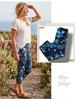 🌿Old Navy Active Go Dry Women's Active Pants in Blue Hibiscus size Medium